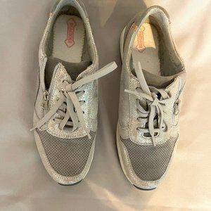 Stonefly Biagioli Silver Metallic Sneakers Size 40 Never Worn